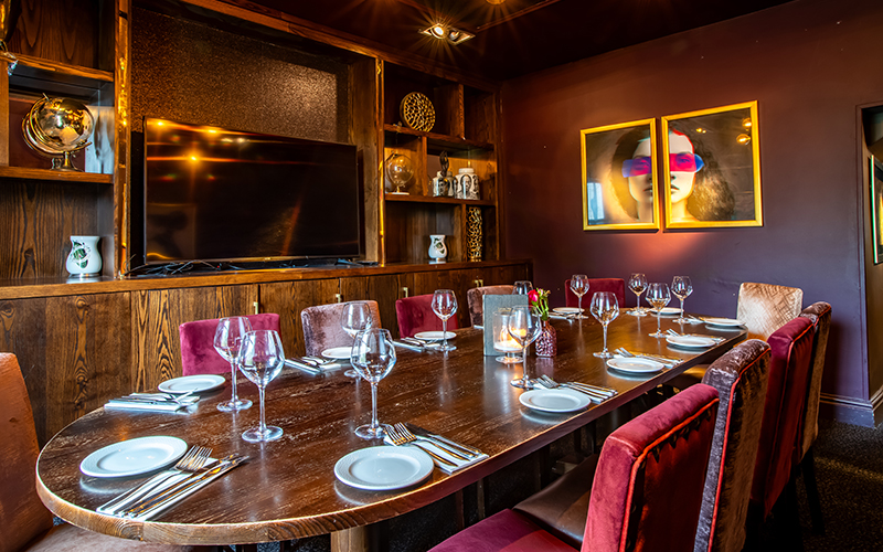 pcp-2024-secondaryspaces-thelytteltonarms-privatedining-img-01.jpg